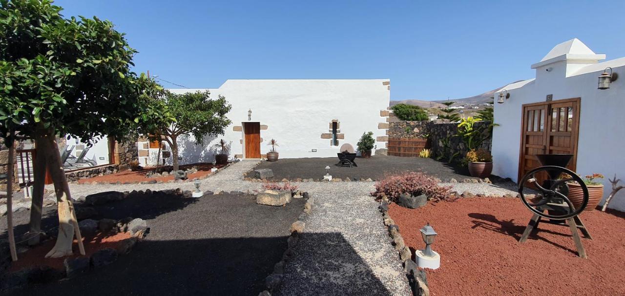 Caserio Leandro II Tias Exterior photo